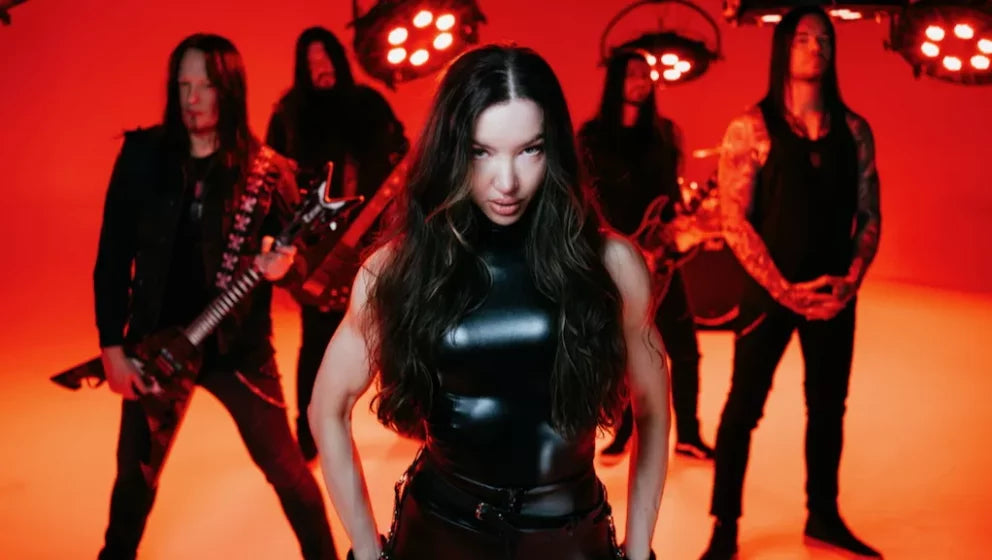 Arch Enemy im Jahr 2026: Jetzt mit Lauren Hart (M.) am Mikro Foto: PR, Patric Ullaeus. All rights reserved.