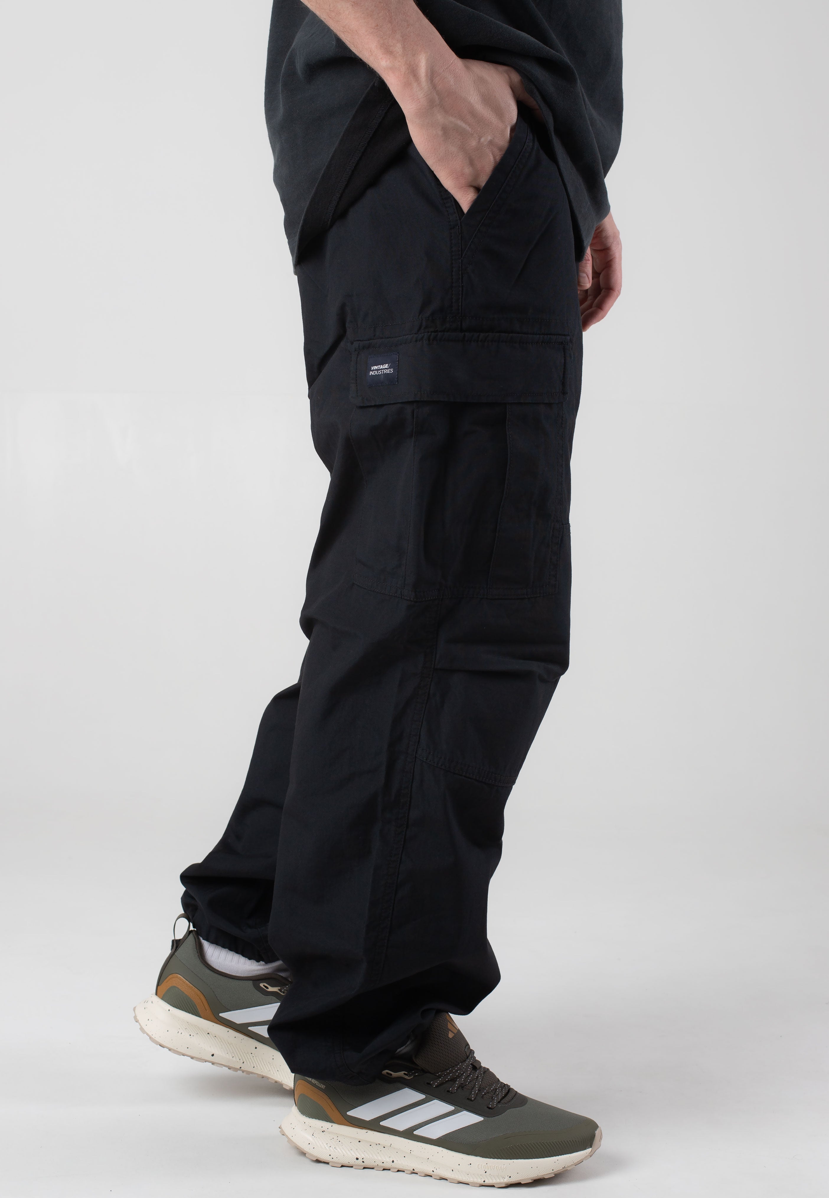 Vintage Industries - Bruce Black - Pants | Men-Image