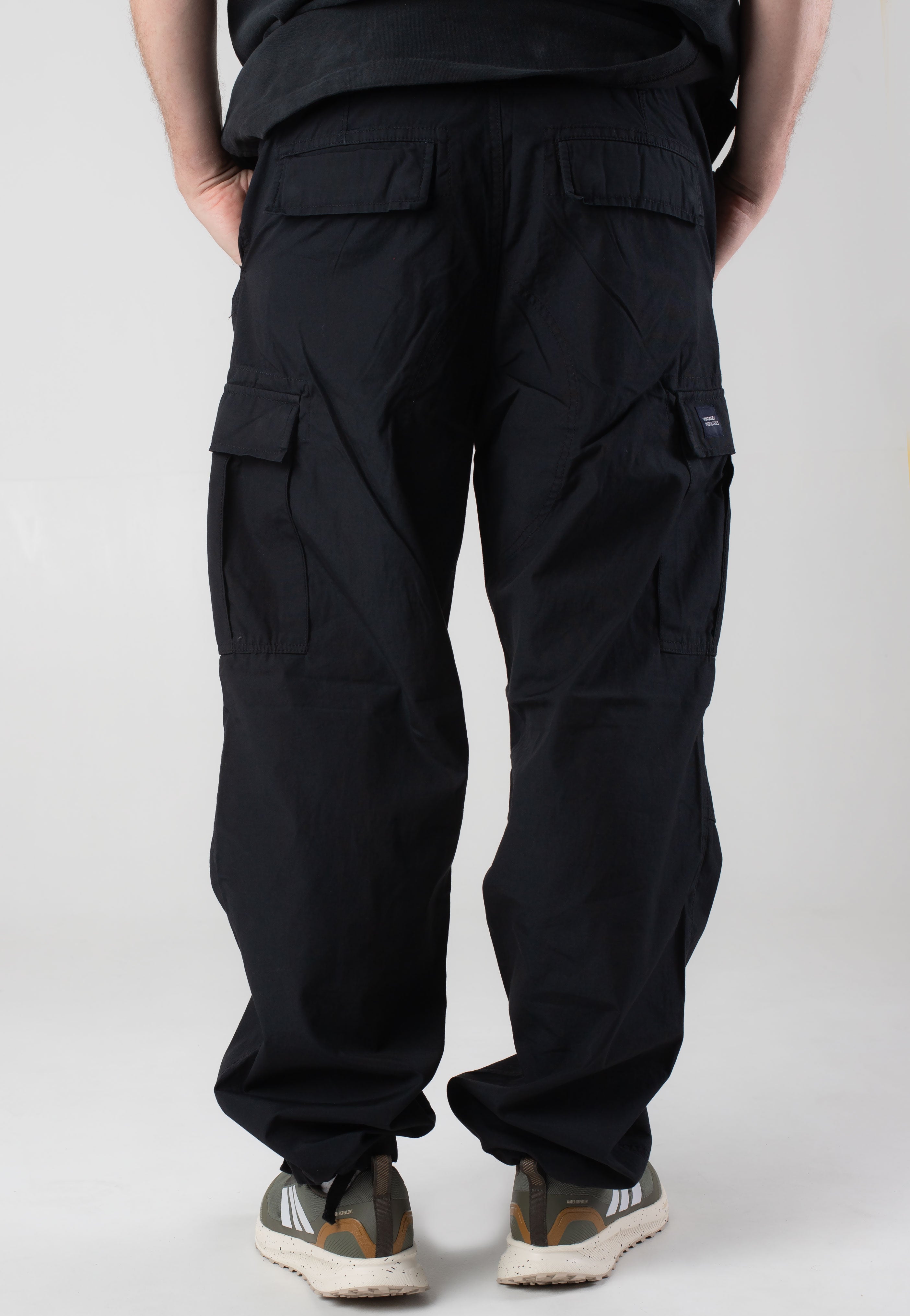Vintage Industries - Bruce Black - Pants | Men-Image