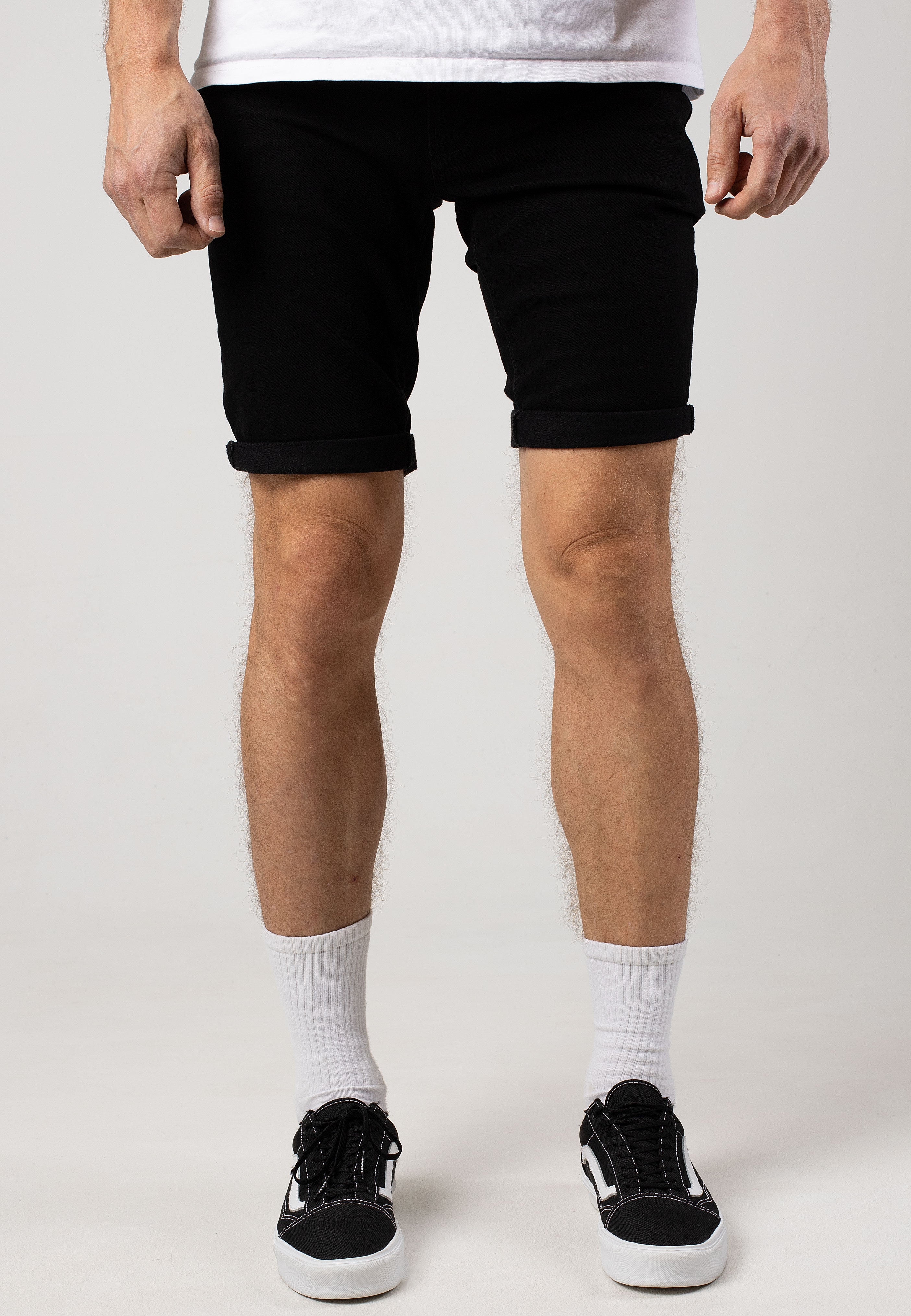 Indicode - Kaden Ultra Black - Shorts | Men-Image