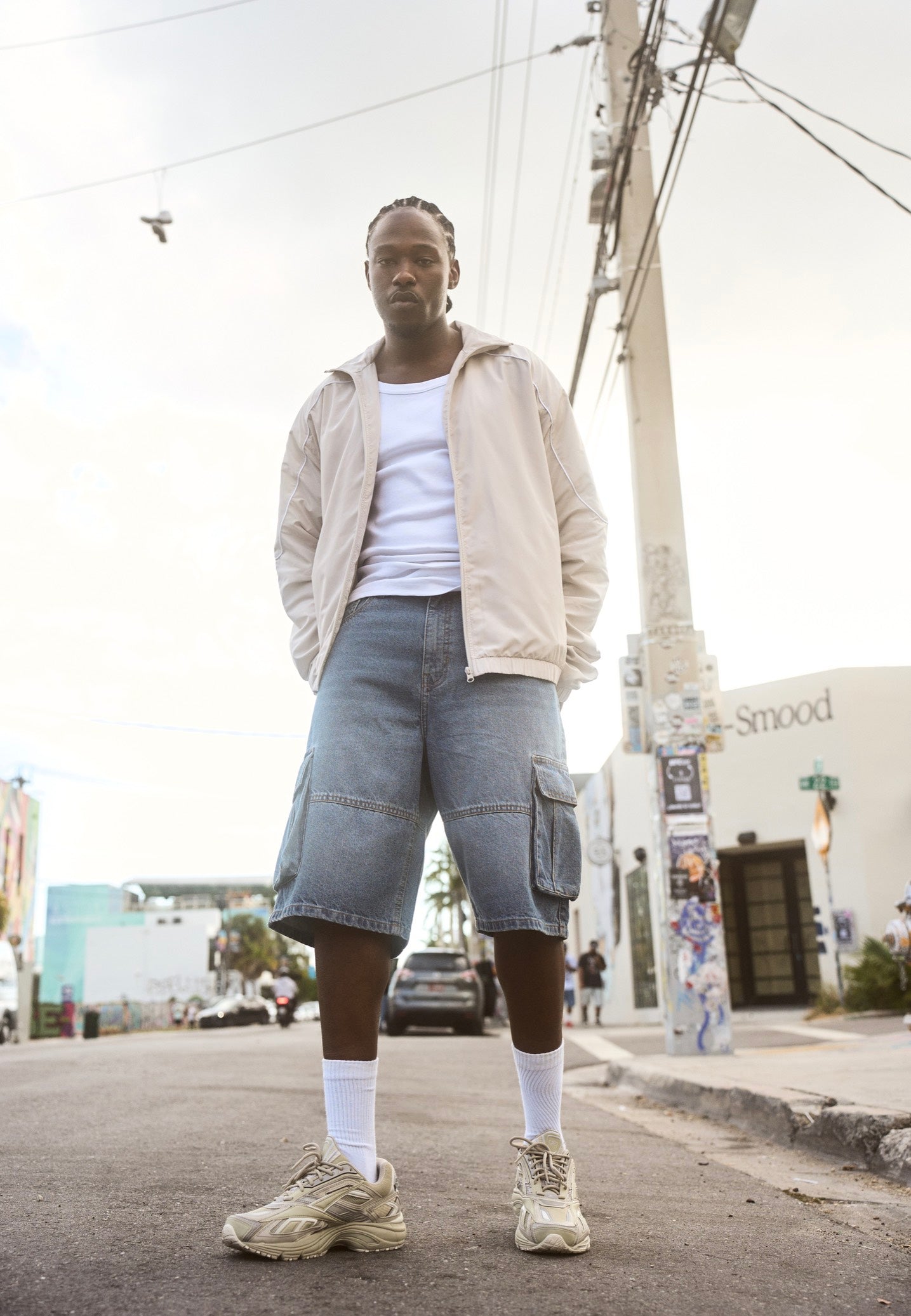 Urban Classics - Relaxed Denim Cargo New Light Blue Dirty Washed - Shorts | Men-Image