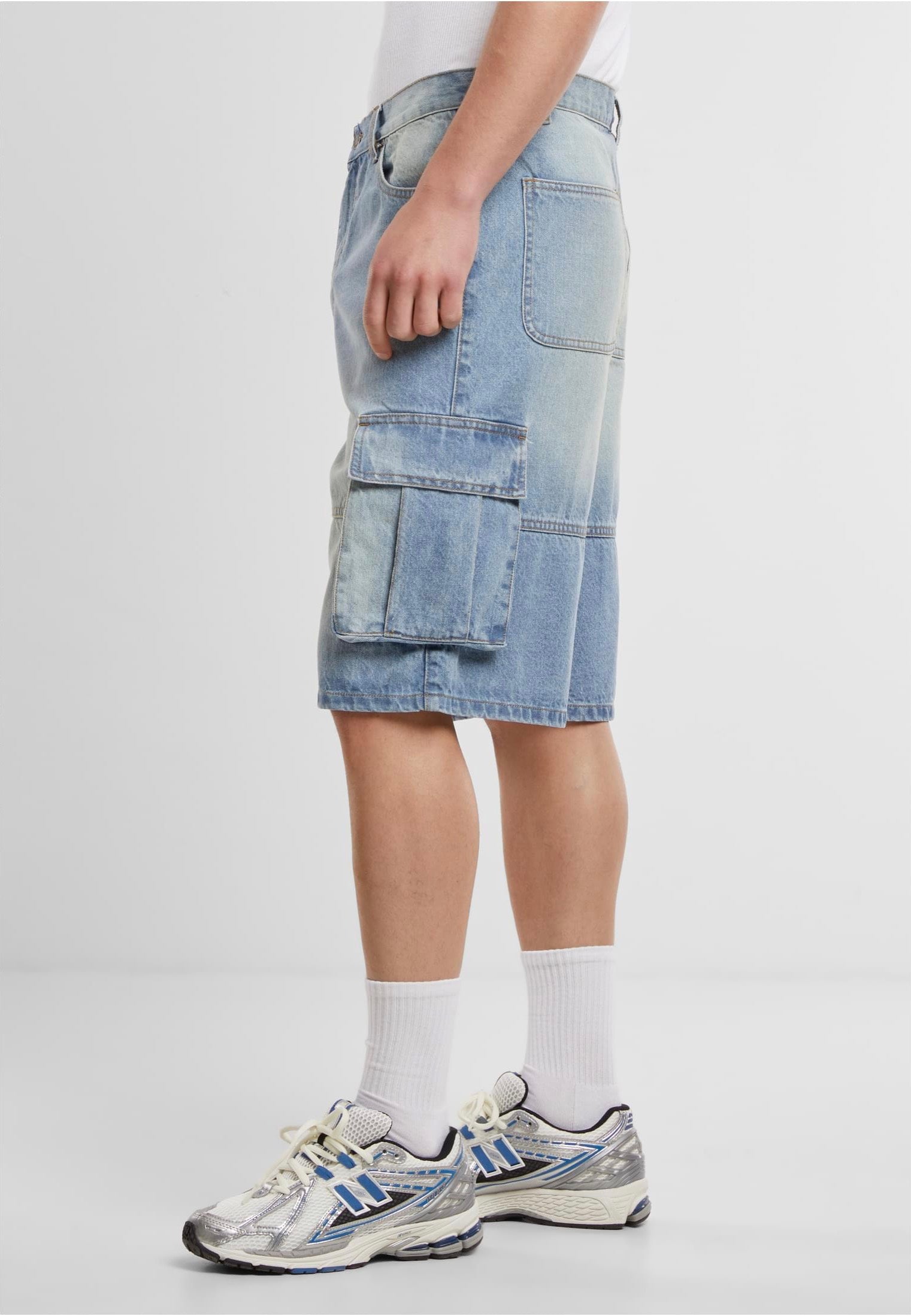 Urban Classics - Relaxed Denim Cargo New Light Blue Dirty Washed - Shorts | Men-Image