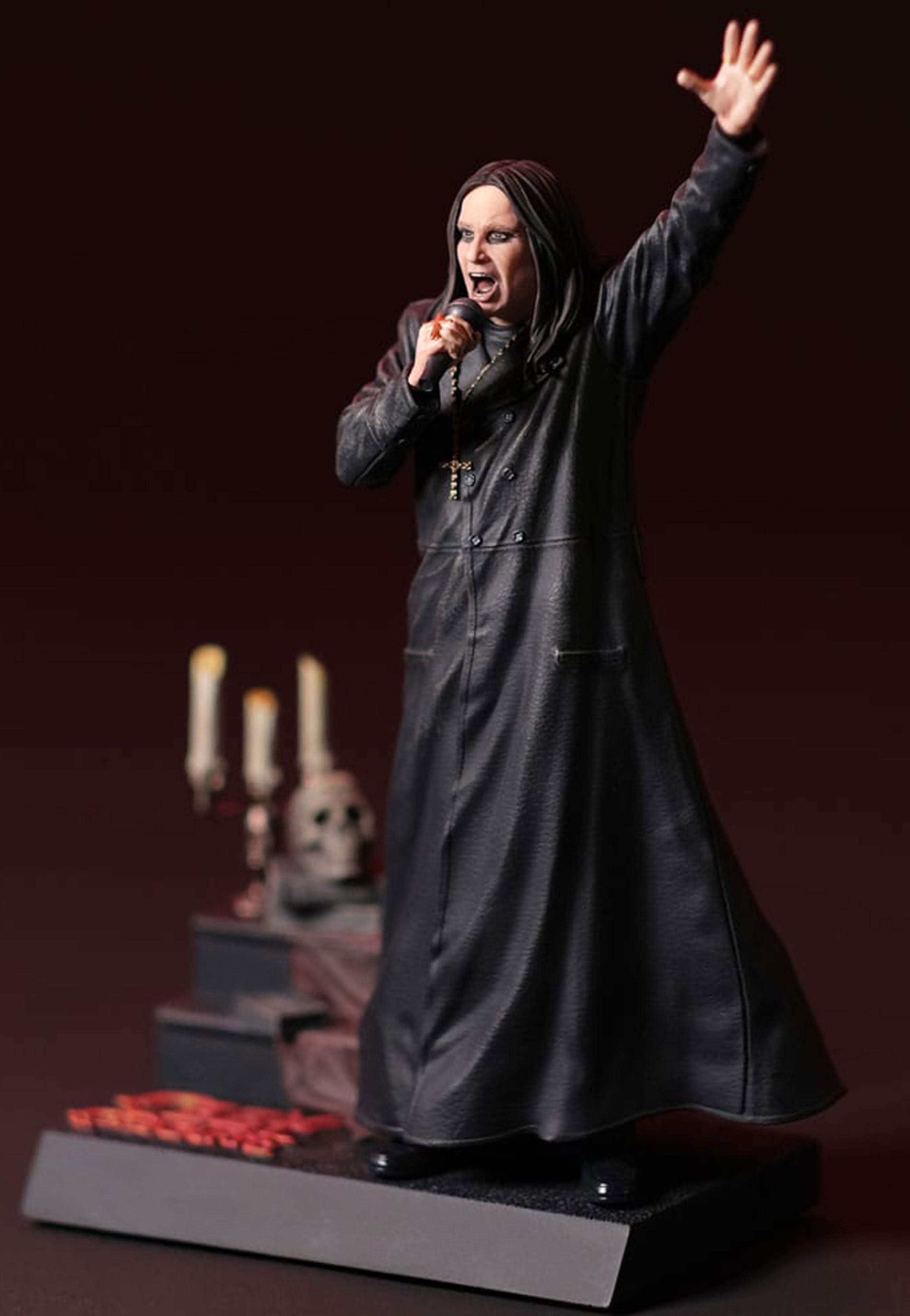 アーティスト名　OZZY OSBOURNE Ozzy Osbourne has passed away according to his family, he